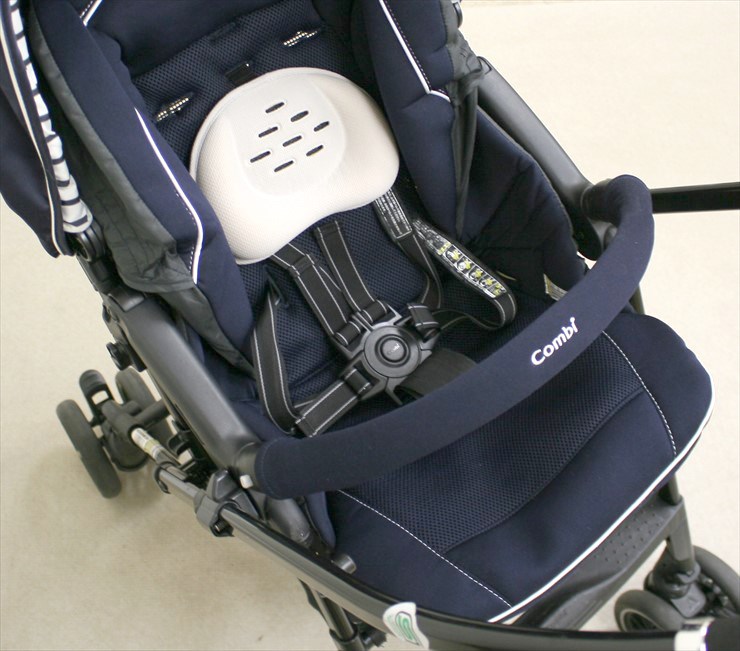 メチャカルハンディオート4キャス エッグショック plus HF ルチアネイビー