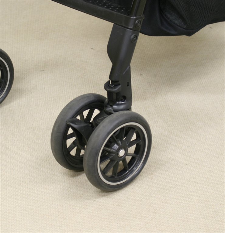 メチャカルハンディオート4キャス エッグショック plus HF ルチアネイビー