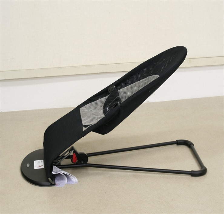 ベビーシッターバランス ソフトメッシュ ブラック/グレー ベビービョルン