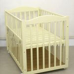 とことんこだわったベビーベッド すのこ床板 Combimini