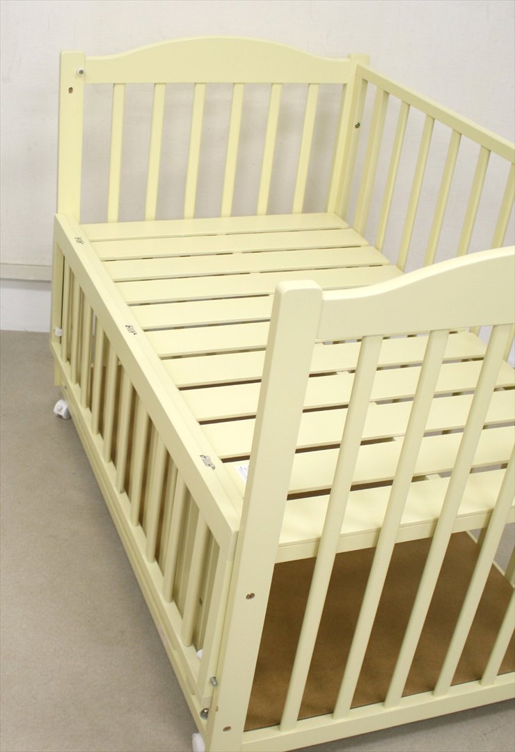 とことんこだわったベビーベッド すのこ床板 Combimini