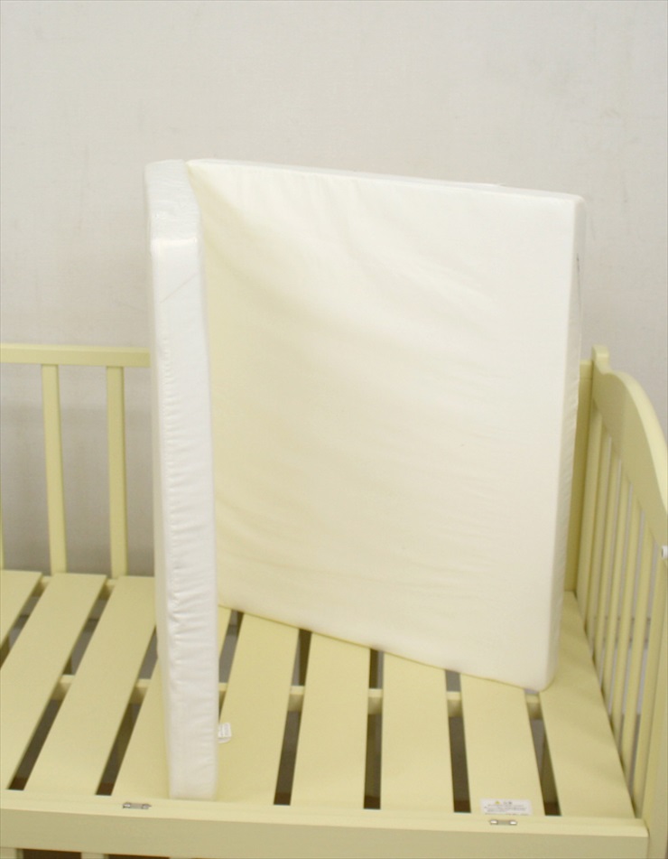 とことんこだわったベビーベッド すのこ床板 Combimini