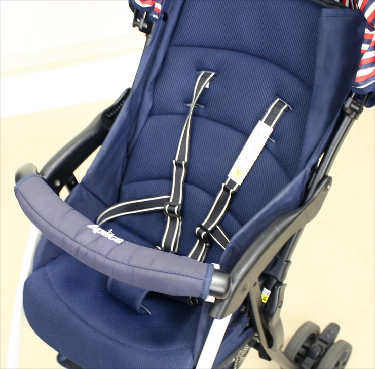 マジカルエアープラスAC トリコロールネイビーNV 92544アップリカ