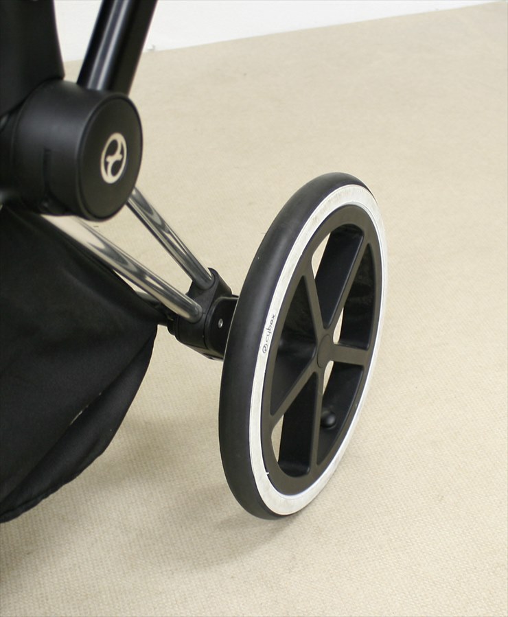 cybex Priam マンハッタングレー×オールテレインホイール×クロームフレーム
