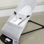 ベビーシッターバランス ソフトメッシュ グレー/ホワイト ベビービョルン