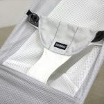 ベビーシッターバランス ソフトメッシュ グレー/ホワイト ベビービョルン