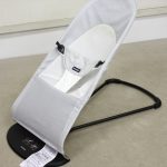 ベビーシッターバランス ソフトメッシュ グレー/ホワイト ベビービョルン