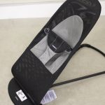 ベビーシッターバランス ソフトメッシュ ブラック/グレー ベビービョルン