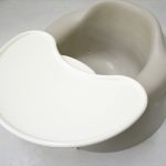 バンボ Bumbo グレー