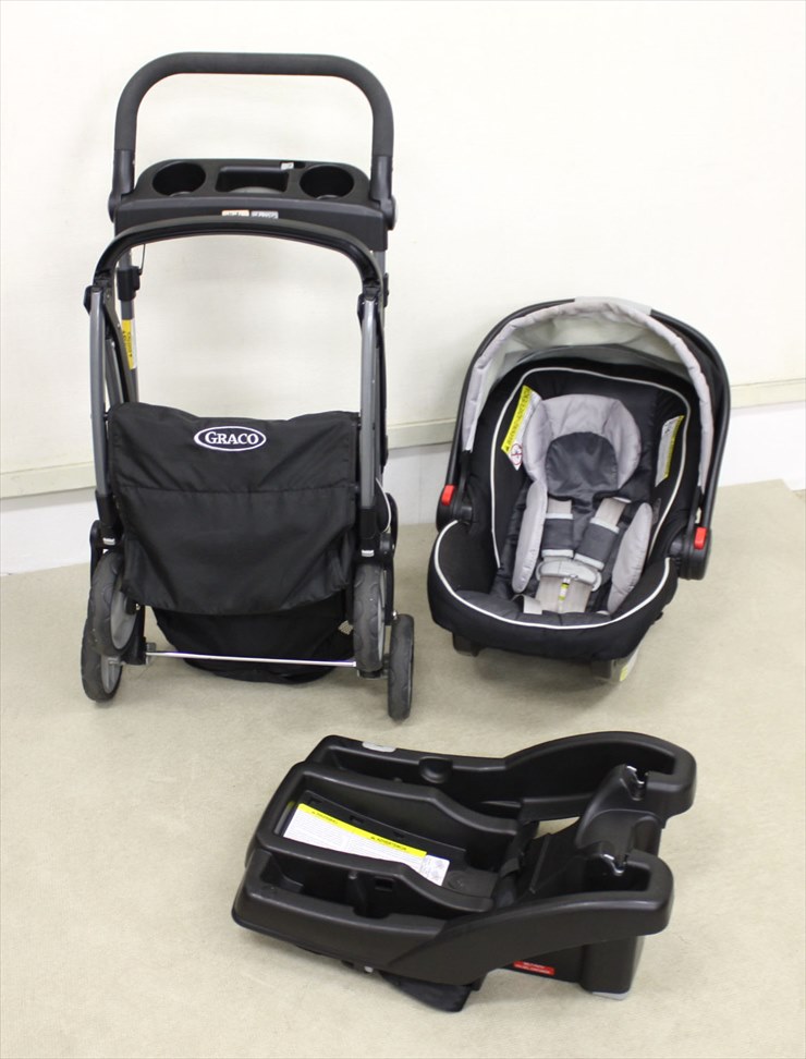 送料無料 Graco SnugRider®Elite Infant Car Seat Frame＆SungRide 