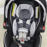 送料無料 Graco SnugRider®Elite Infant Car Seat Frame＆SungRide Click Connect 35  グレコベビーカーフレーム＆ベビーシート＆ベース トラベルシステム シートベルト固定 新生児OK クリーニング済み C806002mキッズファン