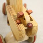 カンガルー親子 木製乗用玩具 tede 103N Skippy Kangaroo Janoschik