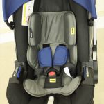 doona インファントカーシート&ストローラー ロイヤルブルー + ISOFIXベース
