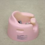 バンボ Bumbo ピンク 安全ベルト付き