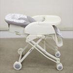 ユラリズム エアークッション カラフル フラッグ WH 2050091