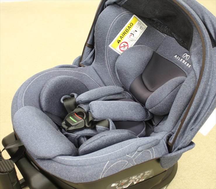 送料無料 美品 エールベベ クルット4 Oui デニムブルー BF893 ISOFIX