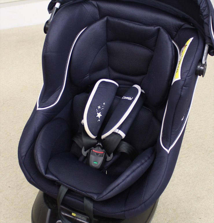 送料無料 美品 クルムーヴ ISOFIX Simplight シンプライト サファイア ...