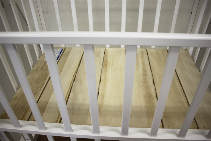 C84 カトージ ハイポジションミニベッド アーチ ホワイト