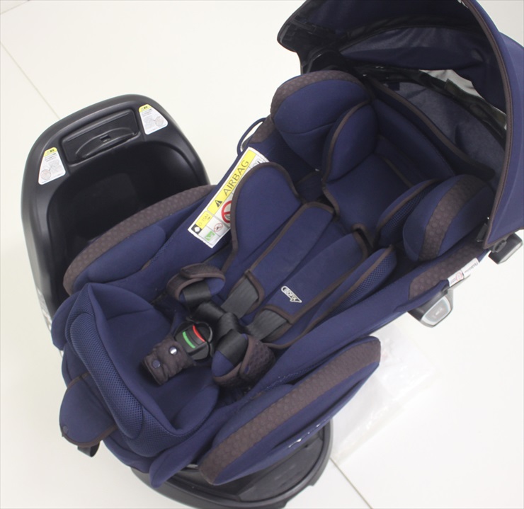 フラディアグロウ ISOFIX 360° セーフティー ネイビーシェール