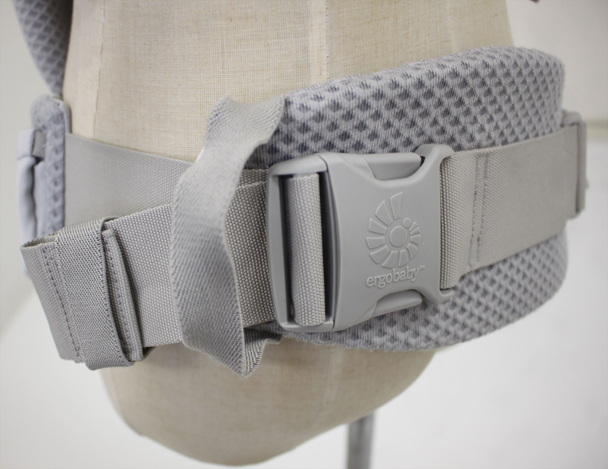 美品 エルゴ OMNI breeze オムニブリーズ パールグレイ