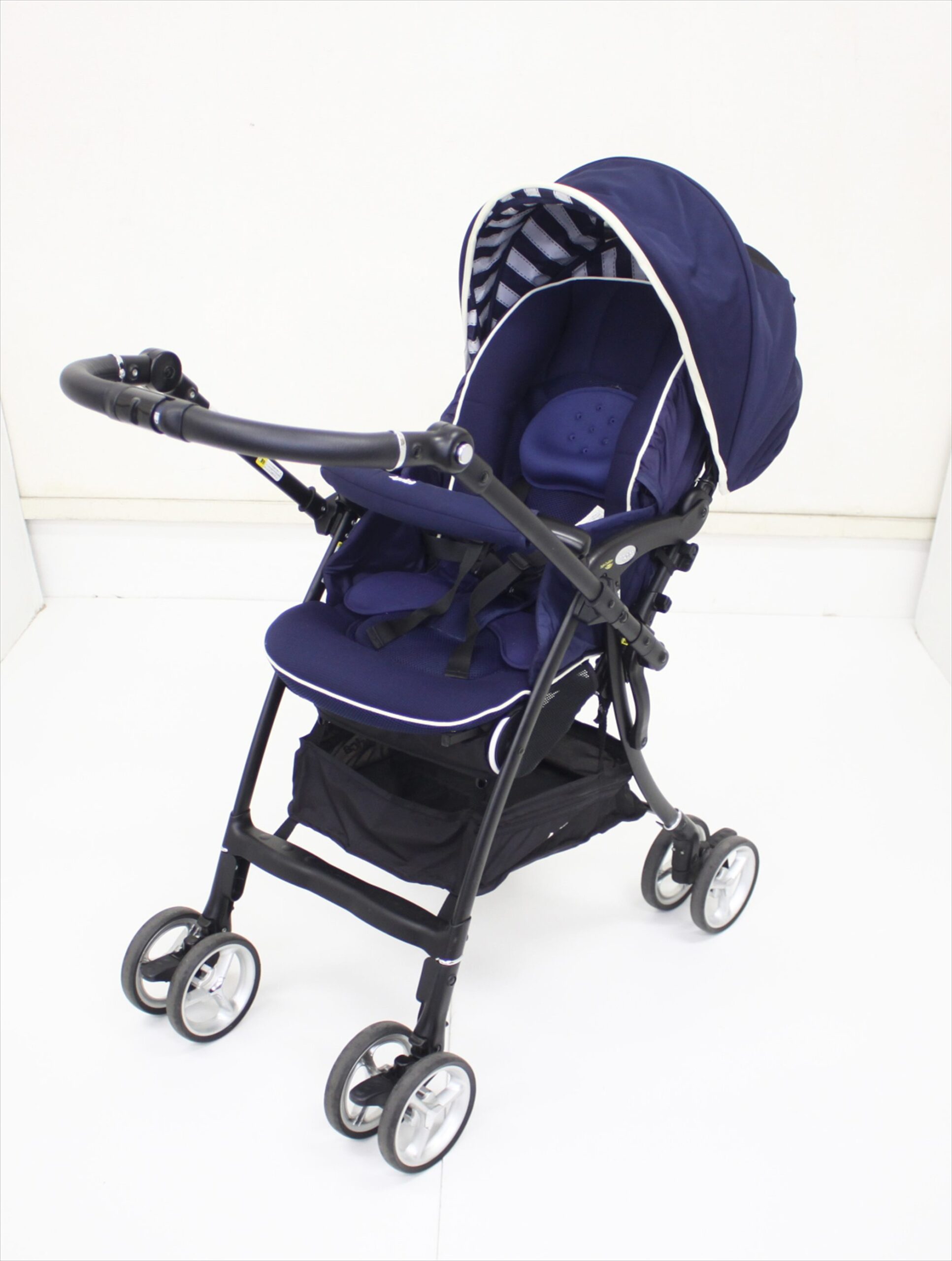 ラクーナ ビッテ ソファークッション ネイビー NV 2036334